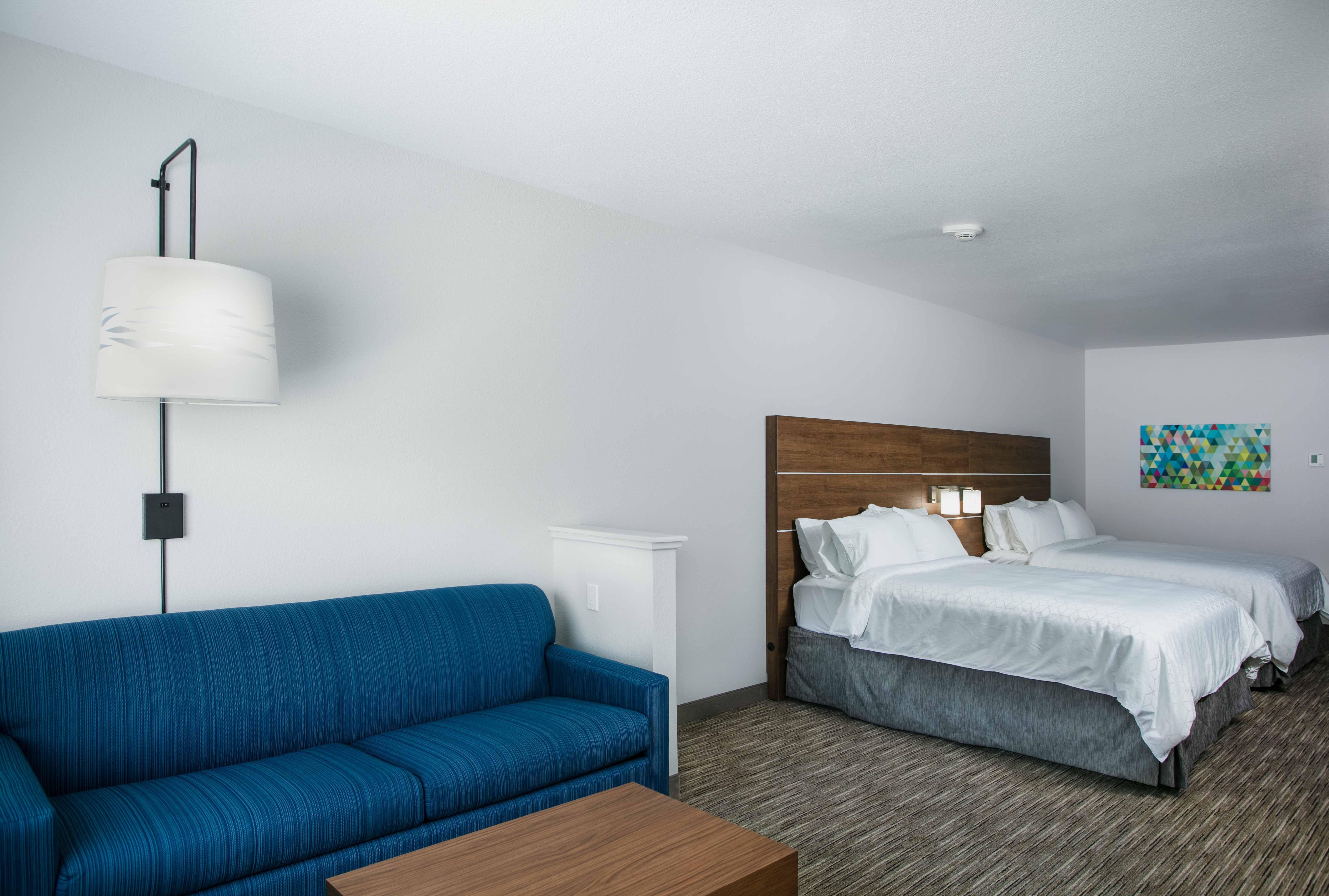 Holiday Inn Express & Suites Oakhurst-Yosemite Park Area By Ihg Bagian luar foto