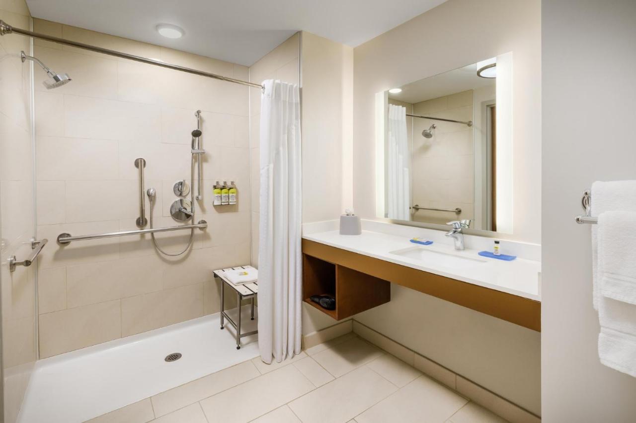 Holiday Inn Express & Suites Oakhurst-Yosemite Park Area By Ihg Bagian luar foto