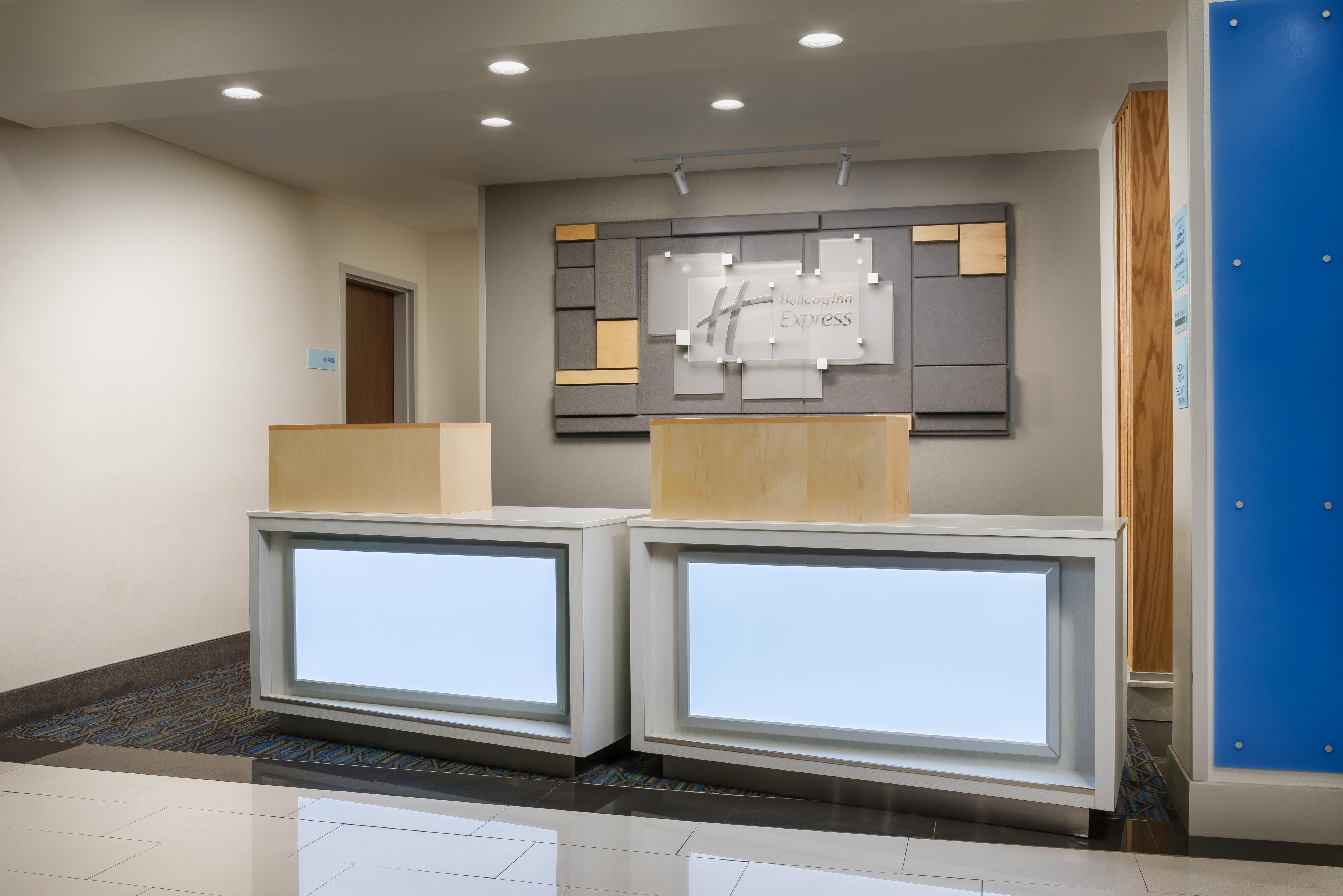 Holiday Inn Express & Suites Oakhurst-Yosemite Park Area By Ihg Bagian luar foto